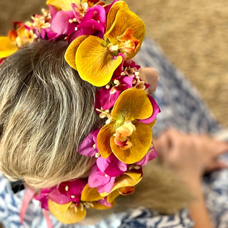 Close up of the detail of the artificial flower crown created by Master Florists at Fabulous Flowers.